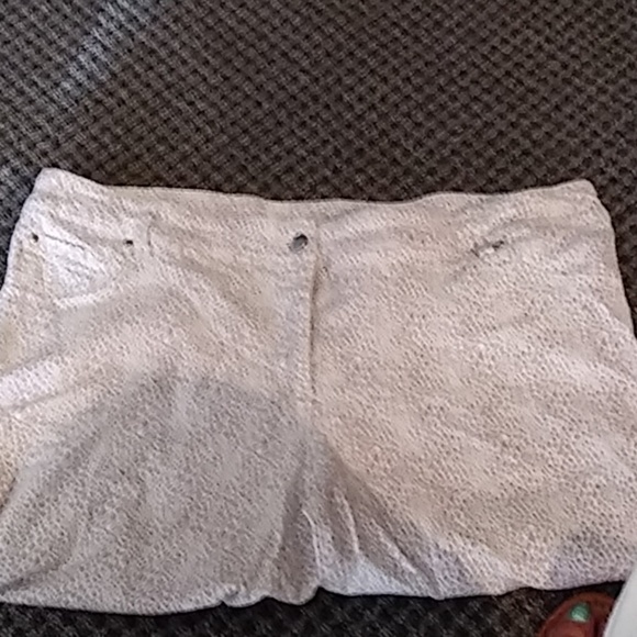 Pants - Picture 2 of 2